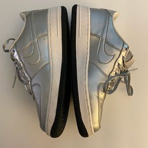 Nike Air Force 1 SE (GS) Metallic Silver 5.5 Youth Women’s 7.5 EUC